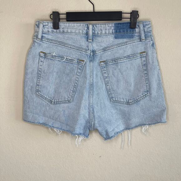 Abercrombie Curve Love The Dad High Rise Shorts Light Wash - Size 30/10 - Picture 3 of 5